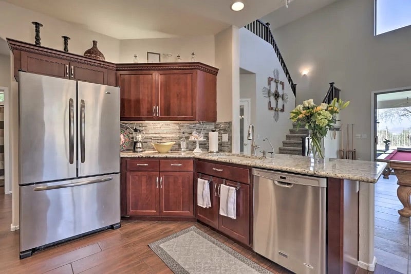 Built in dishwasher