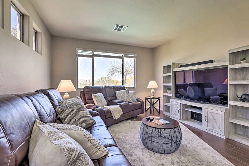 Living Room / Entertainment Center