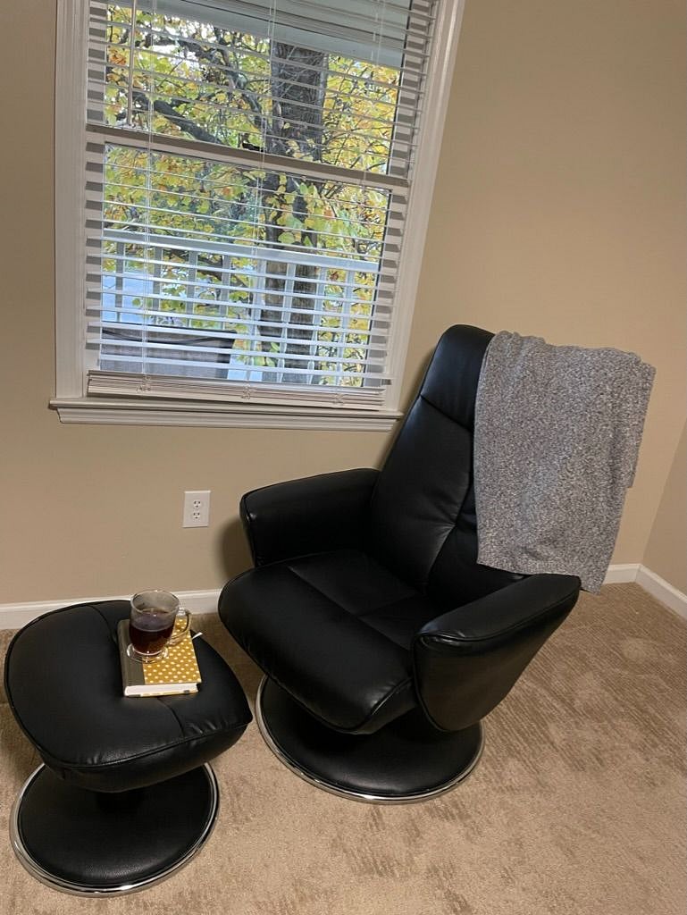 sitting area in Master bedroom