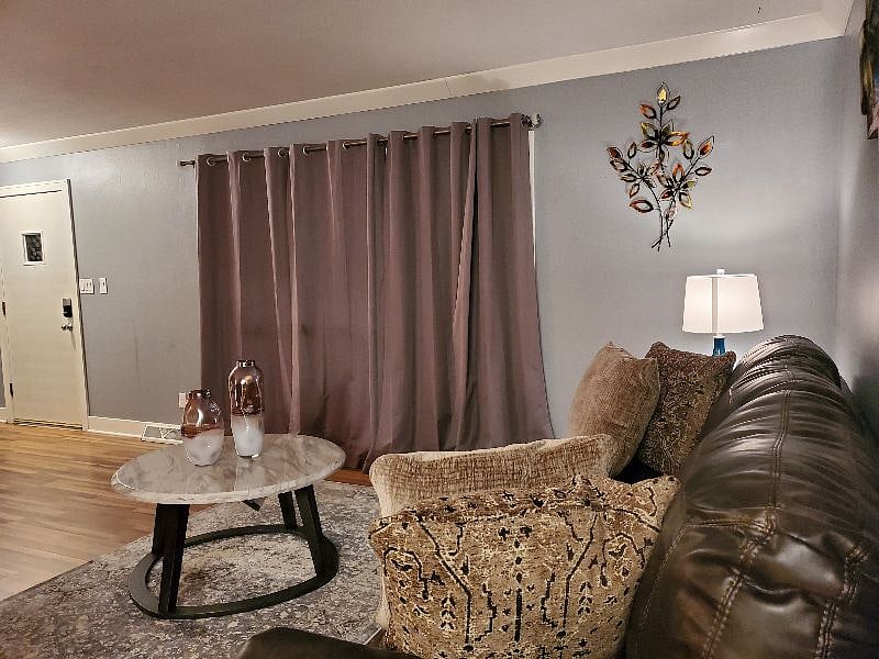 Furnished Finder property 451419_1 photo 6