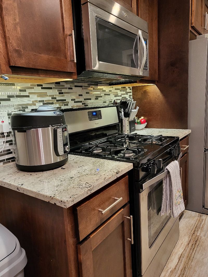 Furnished Finder property 451419_1 photo 12