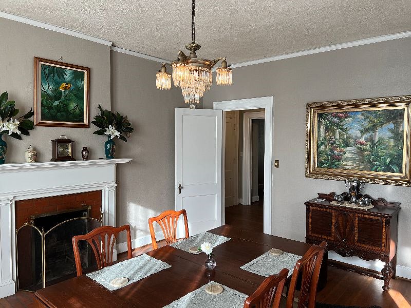 Shared Dining Room