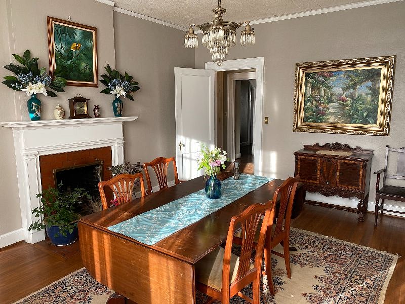 Shared Dining Room