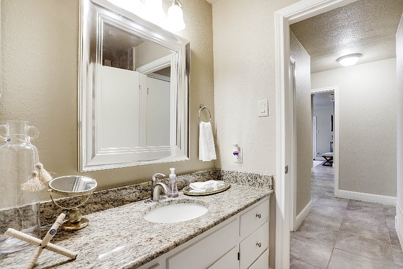 Full Bathroom #2 | Serves the two queen bedrooms with shower/tub combination.