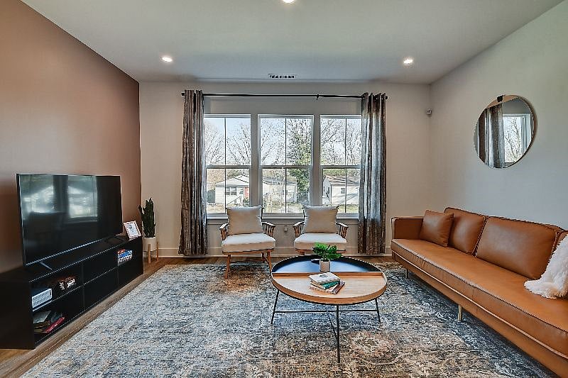 Furnished Finder property 451504_1 photo 8