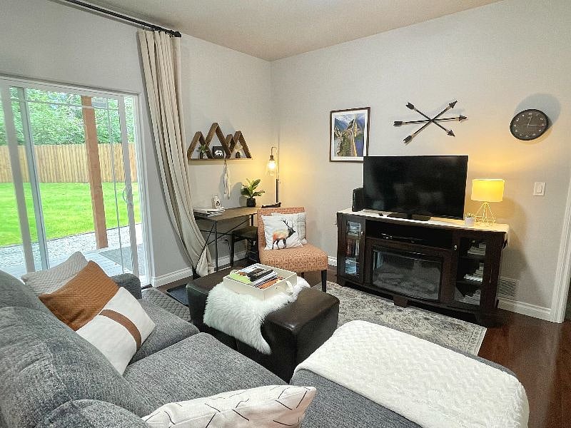 Furnished Finder property 451516_1 photo 9