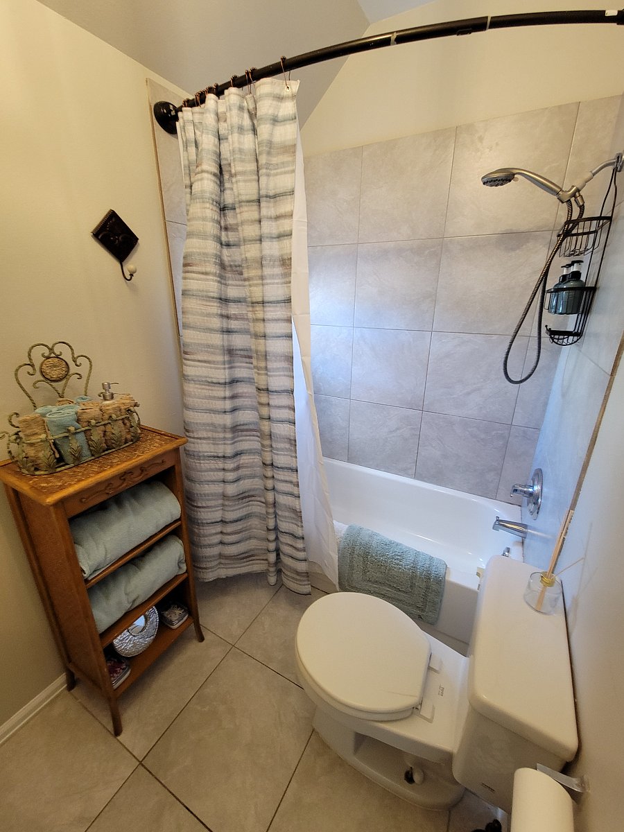 Furnished Finder property 451529_1 photo 3