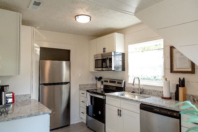 Furnished Finder property 451545_1 photo 6