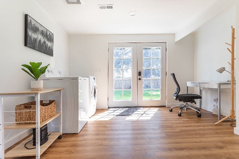 Furnished Finder property 451639_1 photo 24