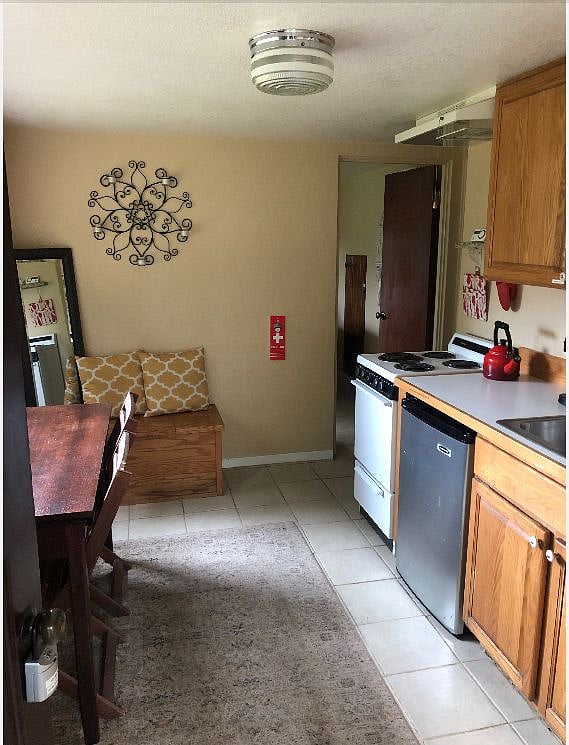 Furnished Finder property 451651_1 photo 3