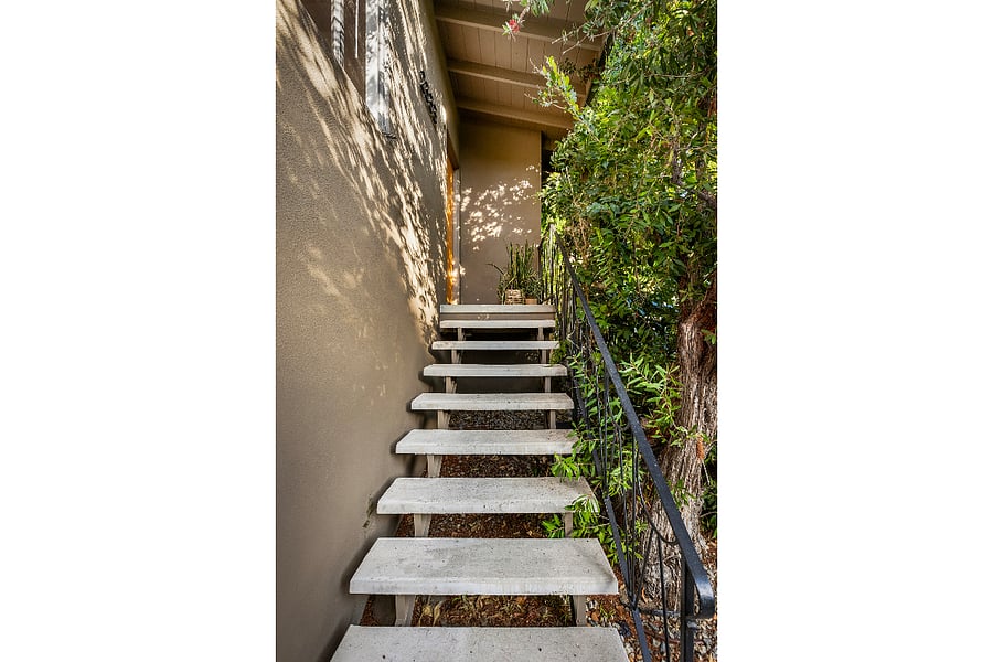 Furnished Finder property 451653_1 photo 7