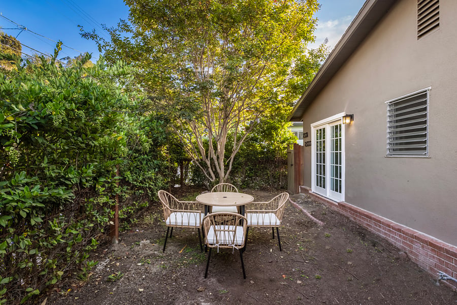 Furnished Finder property 451653_1 photo 16