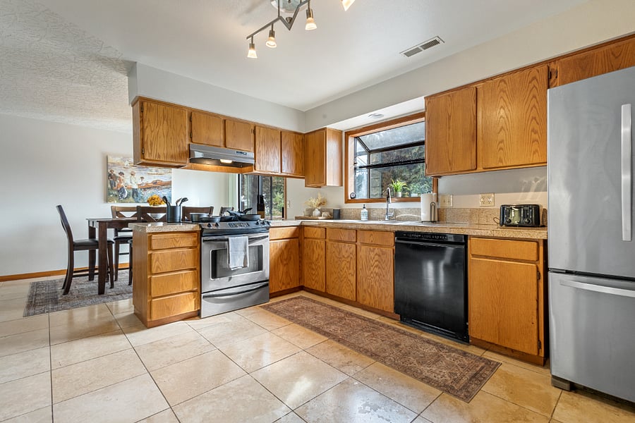 Furnished Finder property 451693_2 photo 8