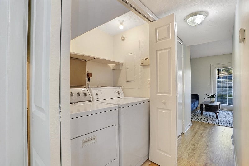 Furnished Finder property 451737_1 photo 8