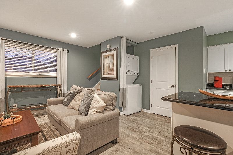 Living Area/Kitchen
