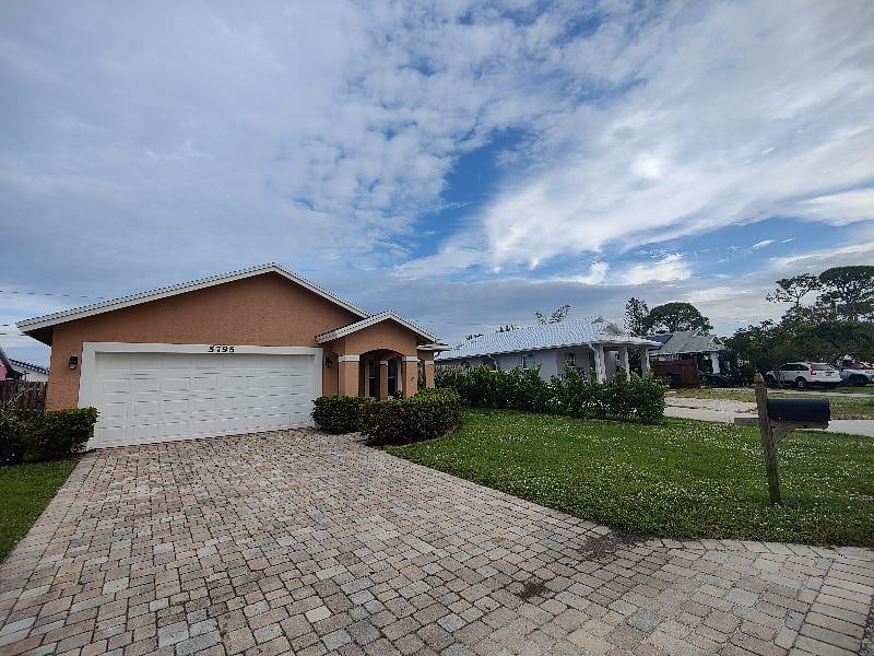 Furnished Finder property 451793_1 photo 16