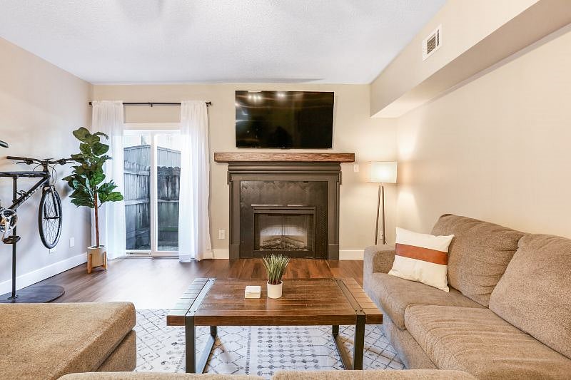 Furnished Finder property 451834_1 photo 9