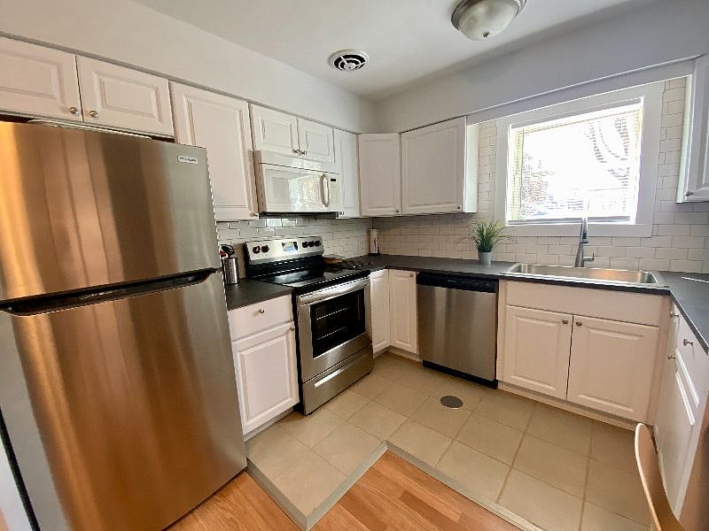 Furnished Finder property 451883_2 photo 7