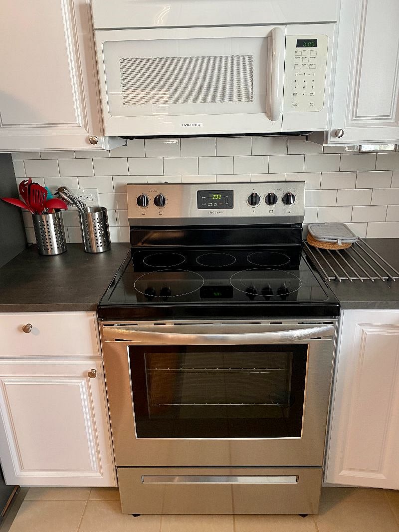 Furnished Finder property 451883_2 photo 8
