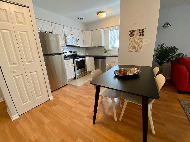 Furnished Finder property 451883_2 photo 24