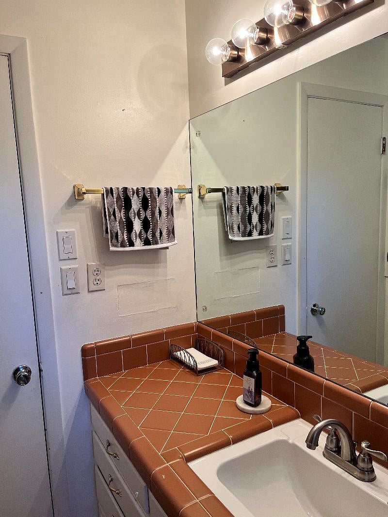 Furnished Finder property 451909_1 photo 12