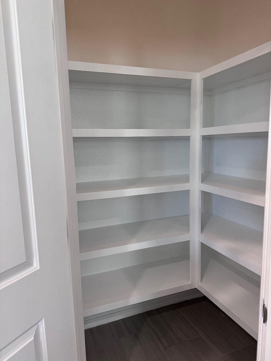 Kitchen pantry