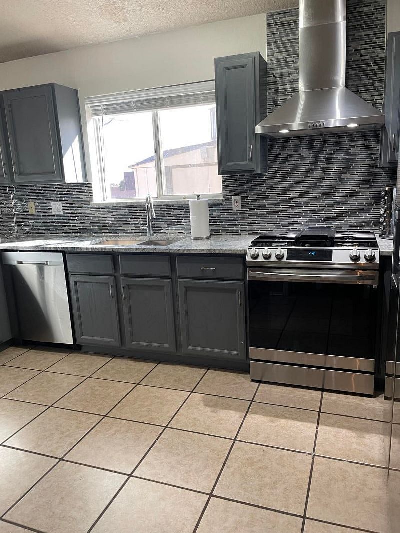 Furnished Finder property 451967_1 photo 6