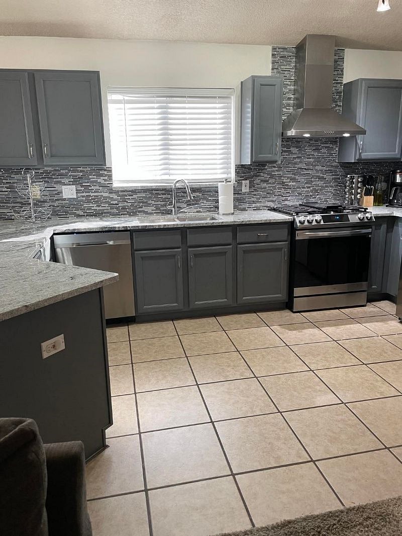 Furnished Finder property 451967_1 photo 11