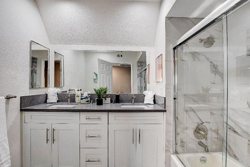 Upstairs hallway bathroom, double sinks