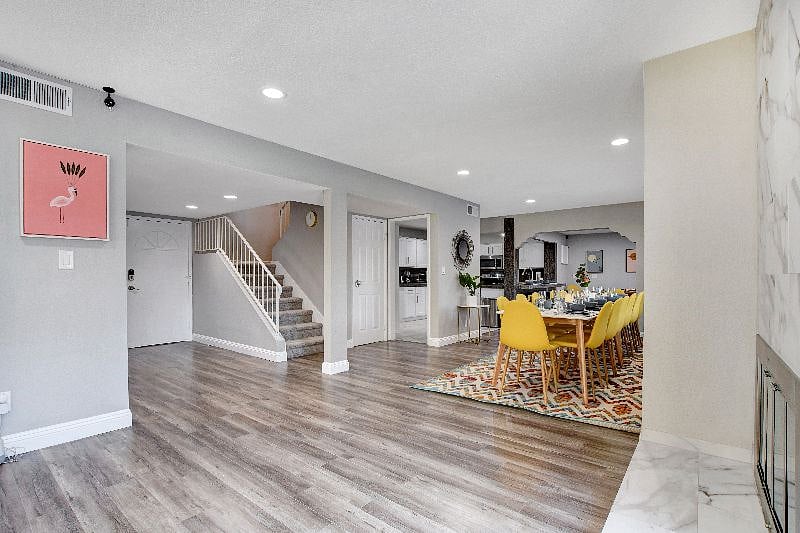 Furnished Finder property 452059_1 photo 11
