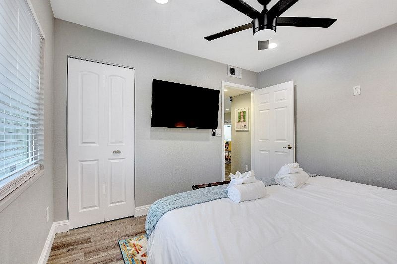 Bedroom #1