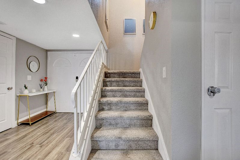 Furnished Finder property 452059_1 photo 21