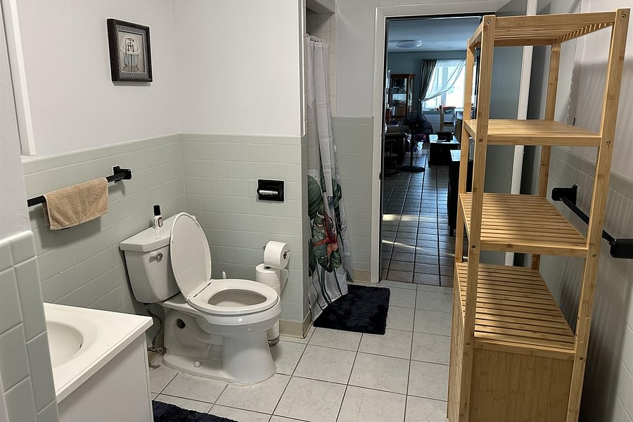 Furnished Finder property 452084_2 photo 9