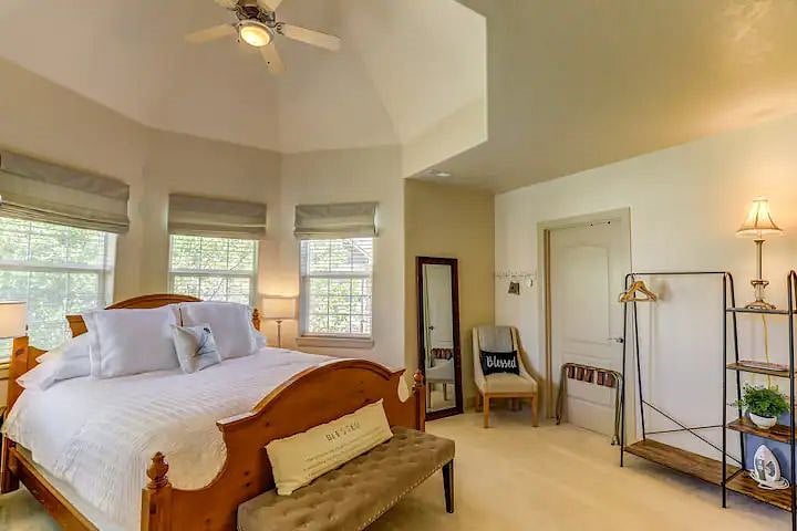 Furnished Finder property 452089_1 photo 17