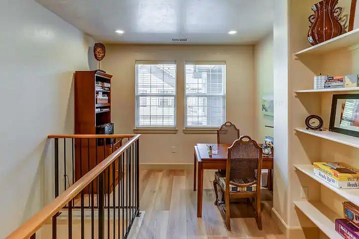 Furnished Finder property 452089_1 photo 25
