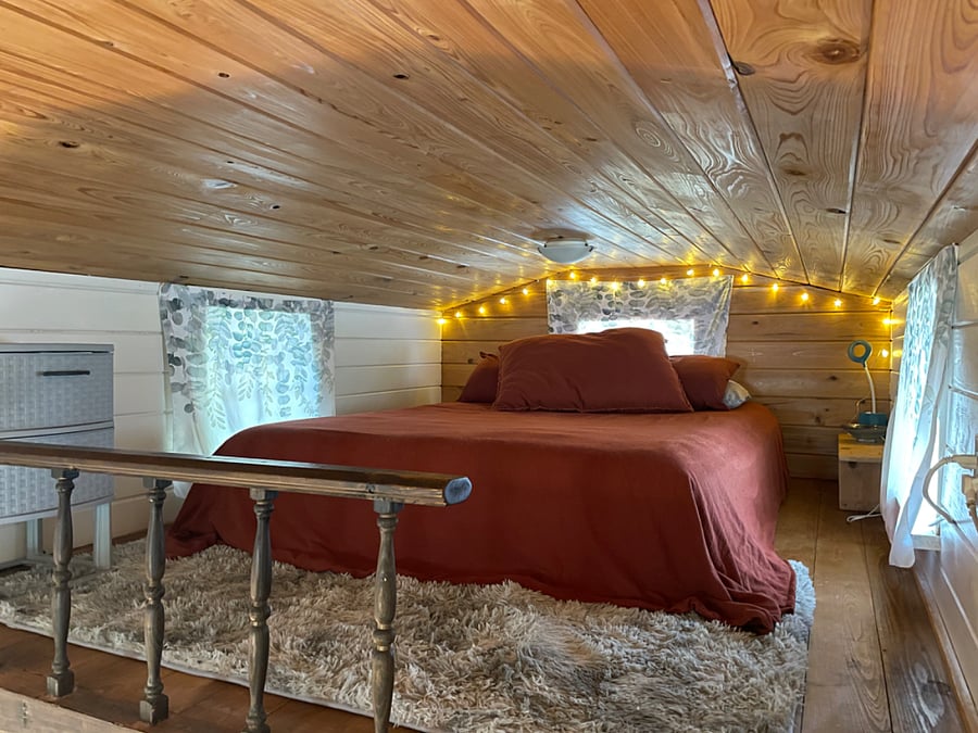 Comfortable Queen sized bed