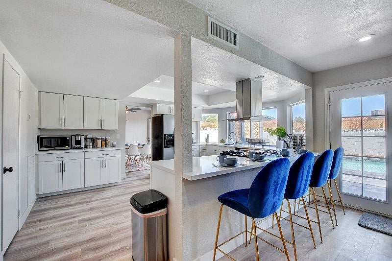 Furnished Finder property 452129_1 photo 6