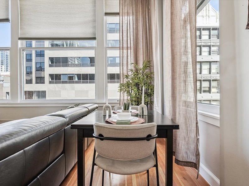 Furnished Finder property 452138_1 photo 7