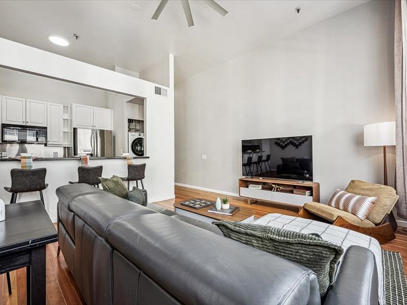 Furnished Finder property 452138_1 photo 5