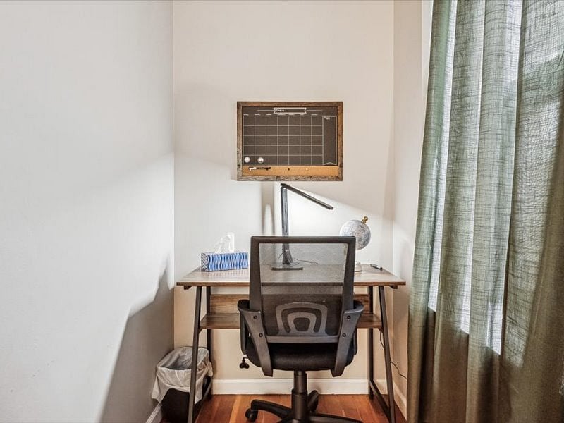 Furnished Finder property 452138_1 photo 18