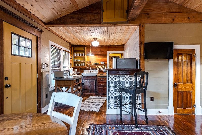 Furnished Finder property 452149_1 photo 10
