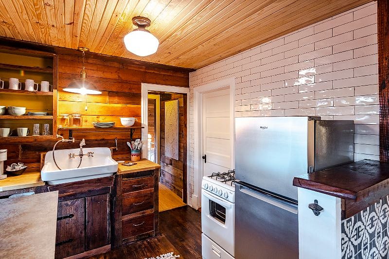 The kitchen is equipped with stainless cookware, baking pans, and everything you need to construct a full meal. In a hurry? No problem! There is also a toaster oven and microwave if you are on the go. A separate ice maker also keeps the ice flowing for cold summer drinks.
