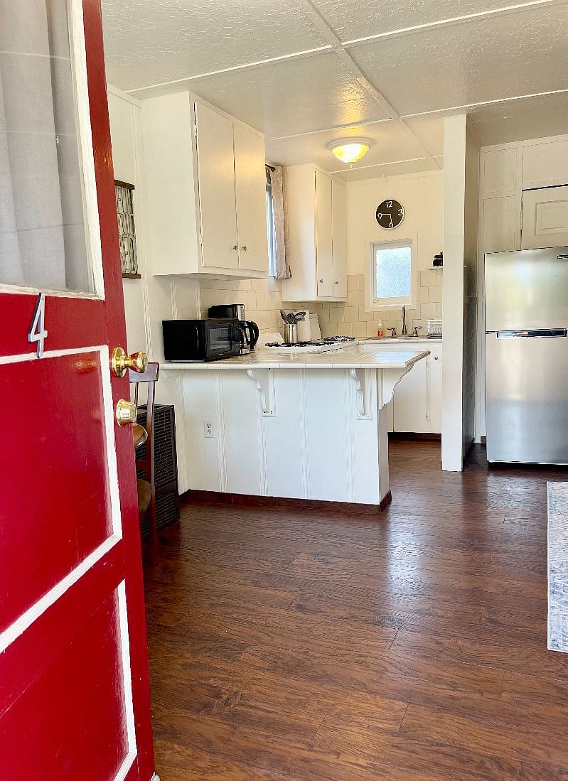 Furnished Finder property 452163_1 photo 2