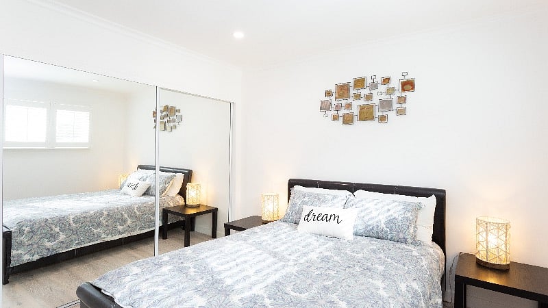Guest bedroom 1