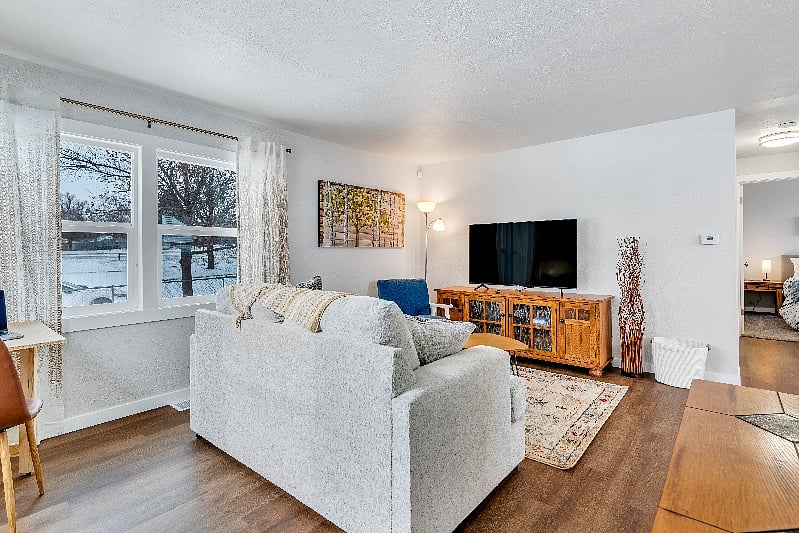 Furnished Finder property 452222_1 photo 3