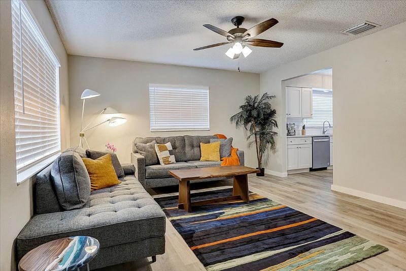 Furnished Finder property 452251_1 photo 9