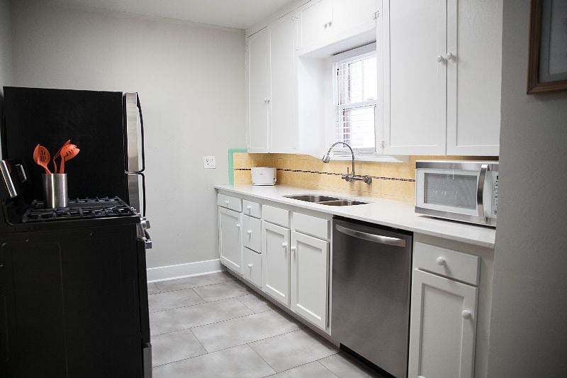 Furnished Finder property 452260_1 photo 3