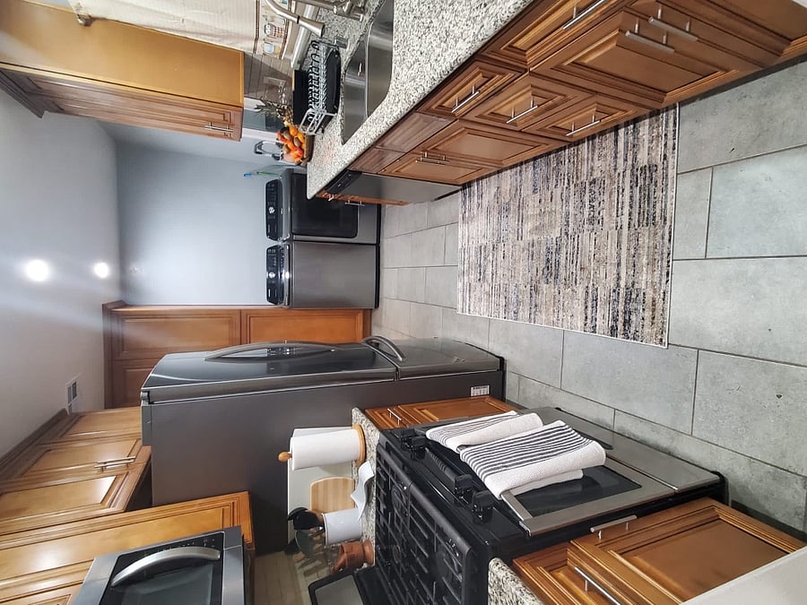 Furnished Finder property 452272_1 photo 2