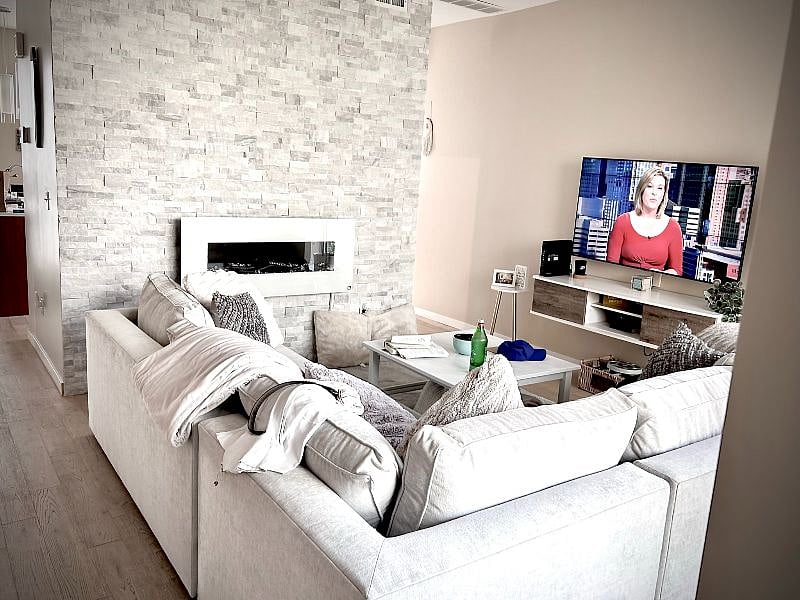 Furnished Finder property 452290_1 photo 14