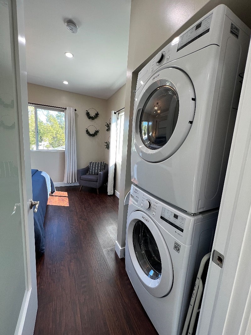 Furnished Finder property 452302_1 photo 10